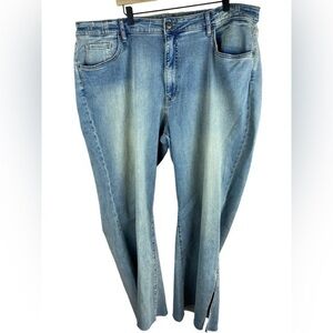 Kut from the Kloth women’s Meg high rise wide leg light wash blue jeans NEW 22W